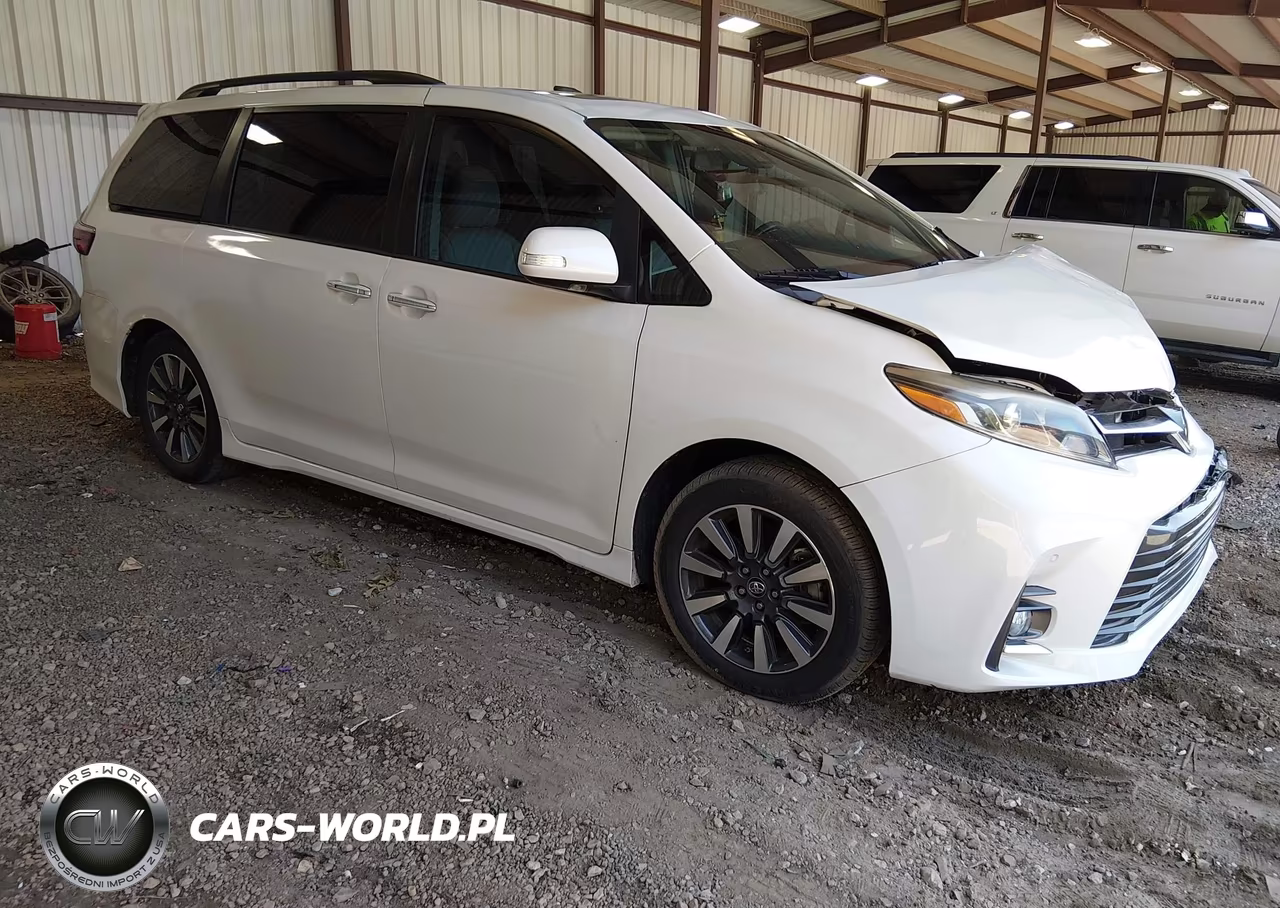 TOYOTA SIENNA XLE