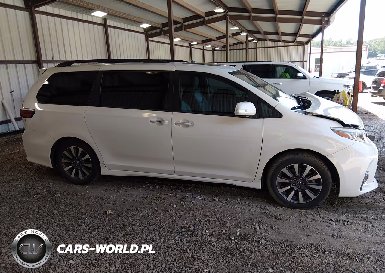 TOYOTA SIENNA XLE VIN:5TDYZ3DC2JS959994 - 13