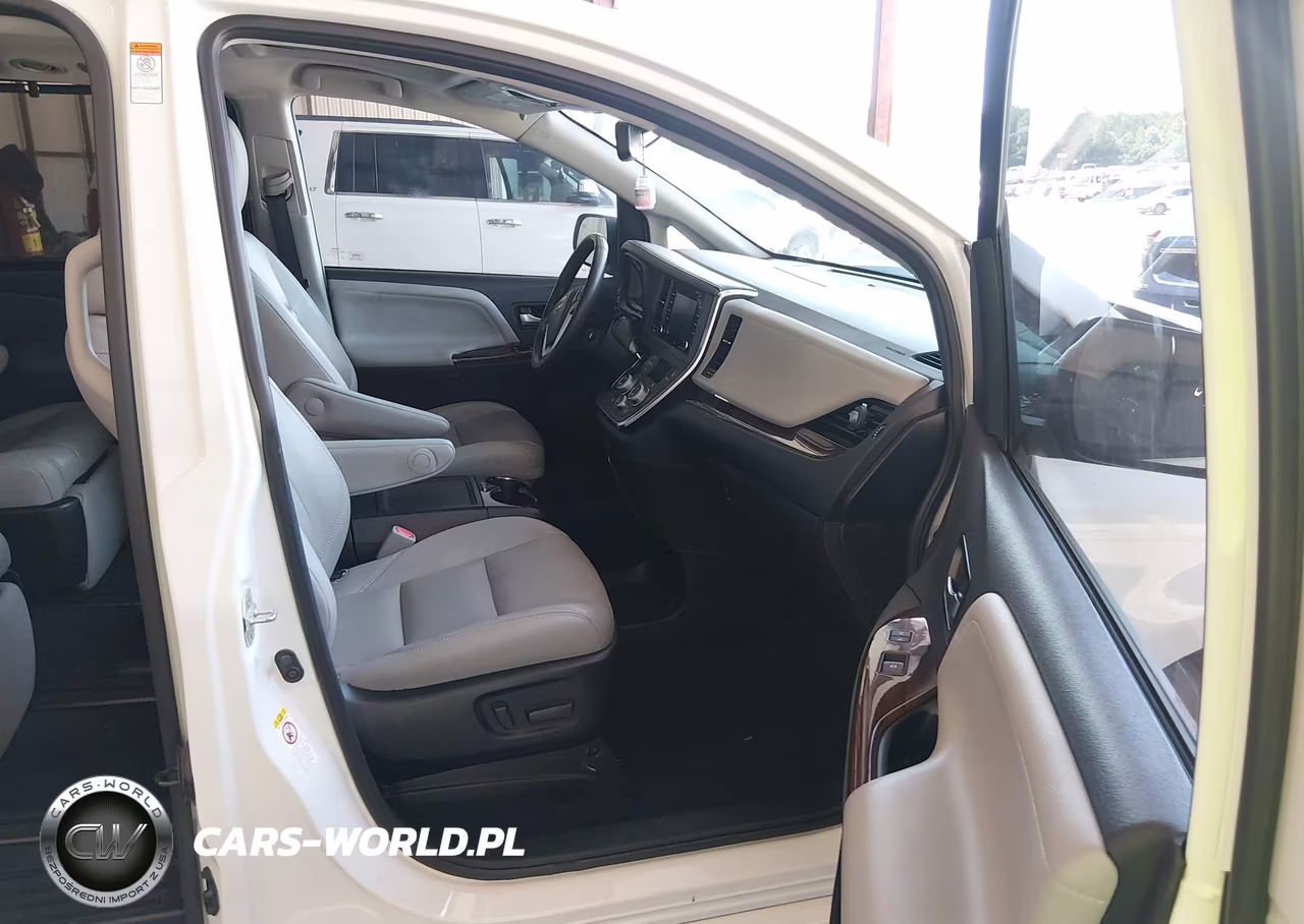 TOYOTA SIENNA XLE VIN:5TDYZ3DC2JS959994 - 5