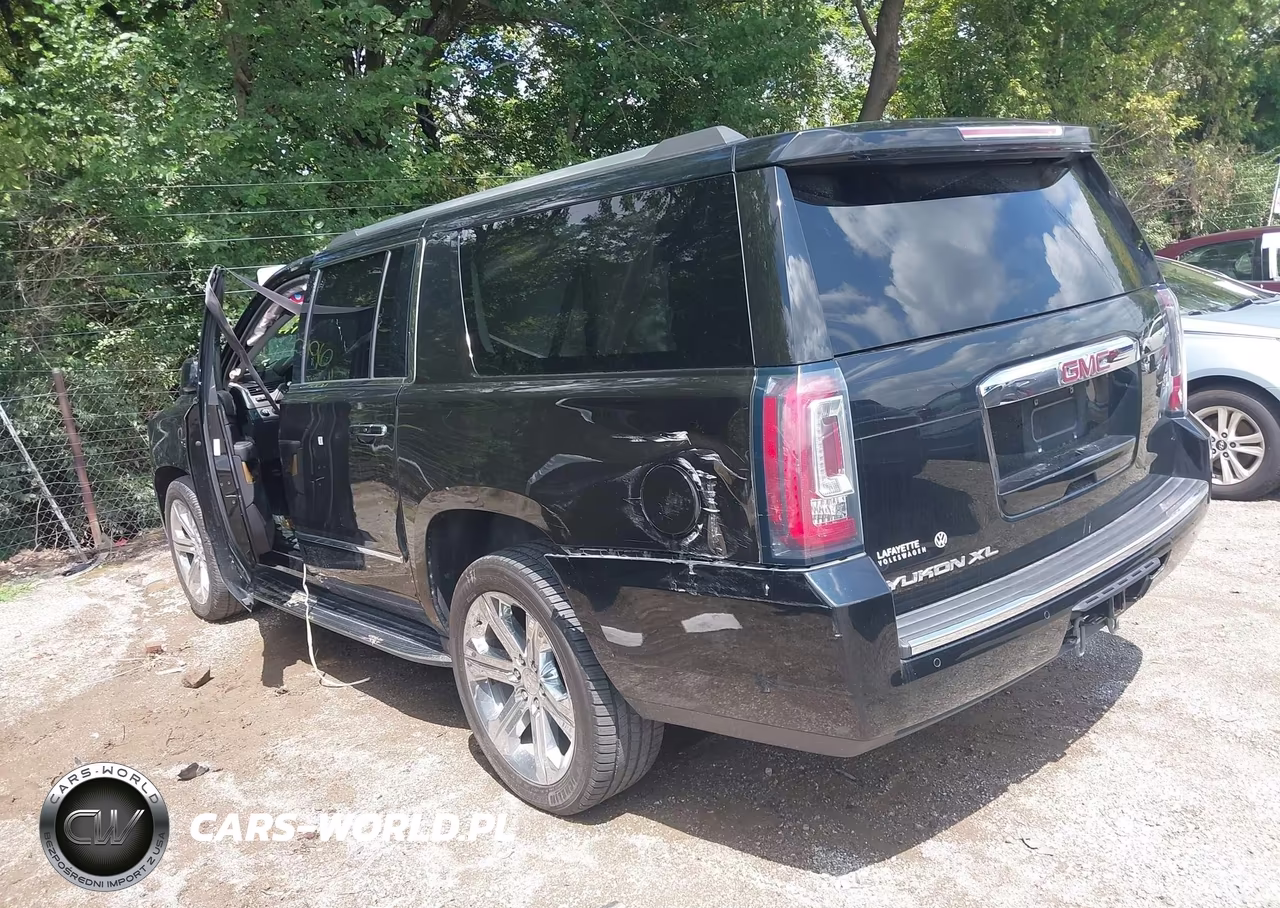2017 GMC Yukon Xl Denali VIN:1GKS2HKJXHR301703 - 3