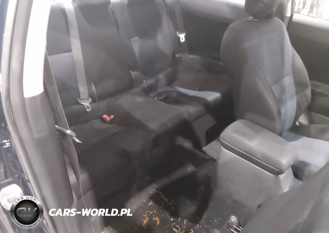 2007 Scion Tc VIN:JTKDE177570152306 - 8