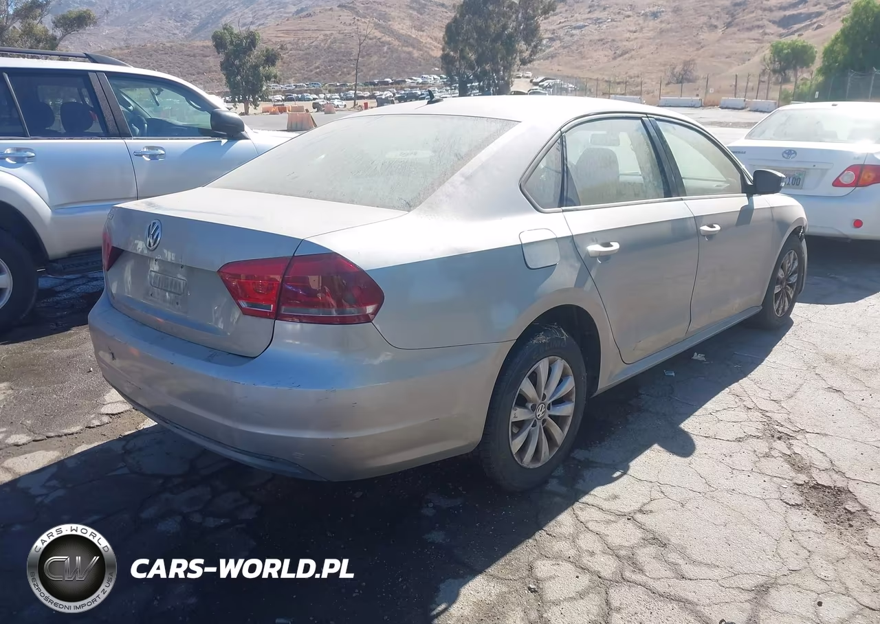 2013 Volkswagen Passat 2.5L S VIN:1VWAP7A34DC005494 - 4