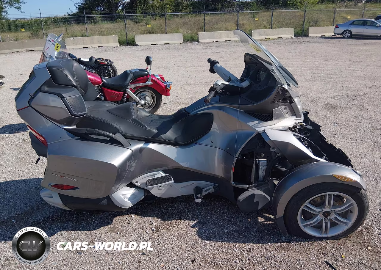 2011 Can-Am Spyder Roadster Rts VIN:2BXJBWC12BV000491 - 12