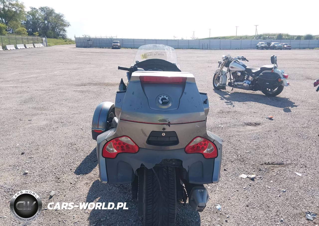 2011 Can-Am Spyder Roadster Rts VIN:2BXJBWC12BV000491 - 6