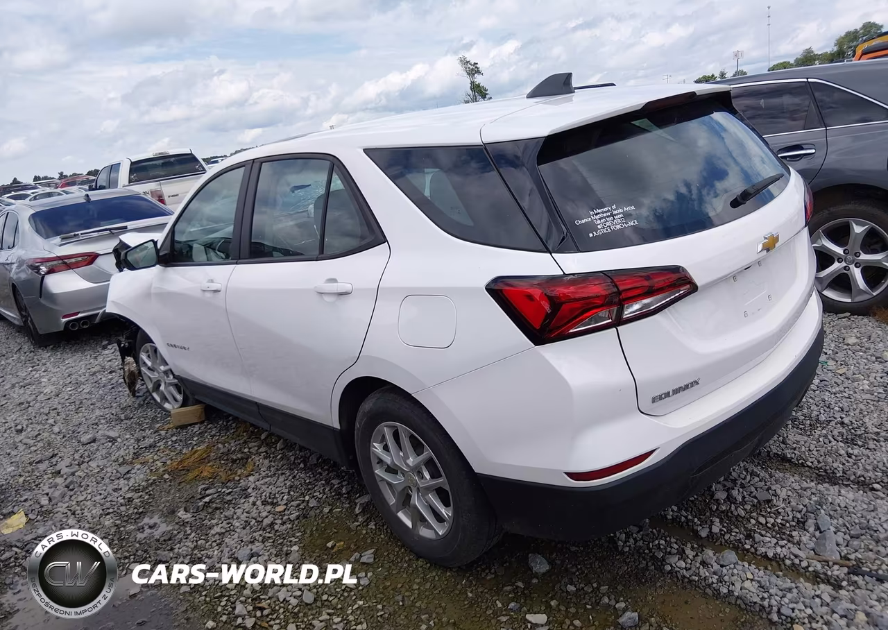 2023 Chevrolet Equinox Awd Ls VIN:3GNAXSEGXPL204004 - 3