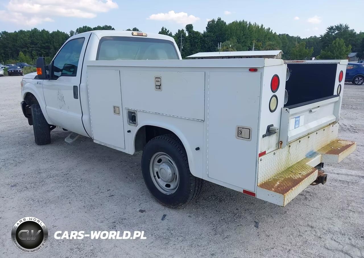 2013 Ford F-250 Xl VIN:1FDBF2B61DEA18578 - 3