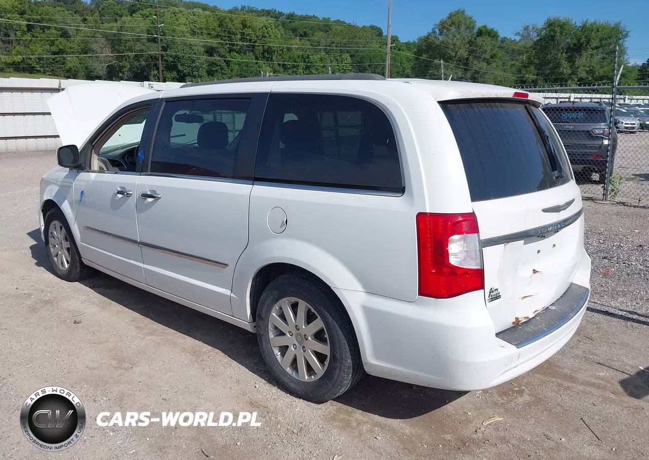 2015 Chrysler Town & Country Touring VIN:2C4RC1BG1FR628193 - 14