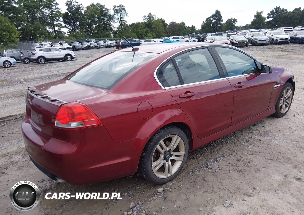 2009 Pontiac G8 VIN:6G2ER57729L160282 - 4