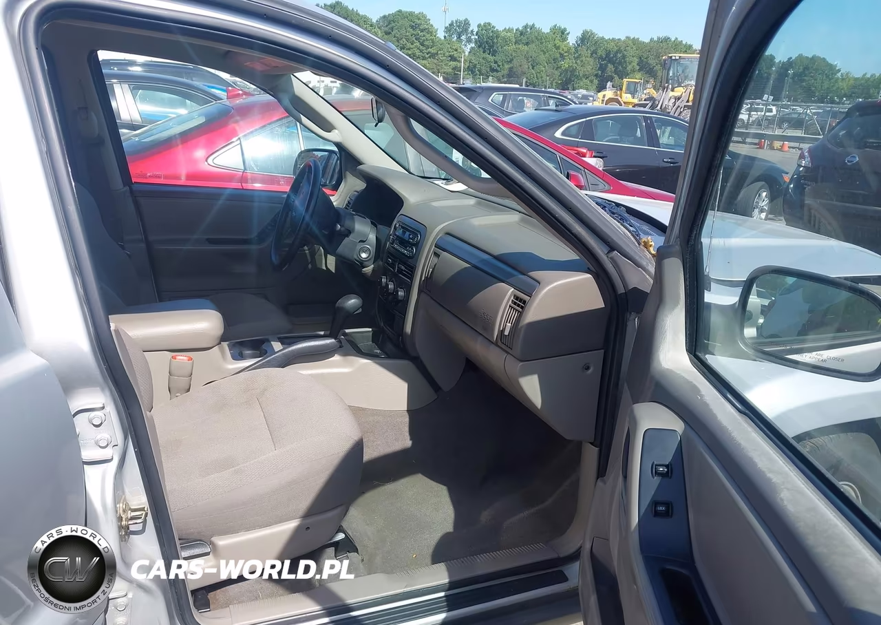 2004 Jeep Grand Cherokee Laredo VIN:1J4GX48S24C150729 - 5