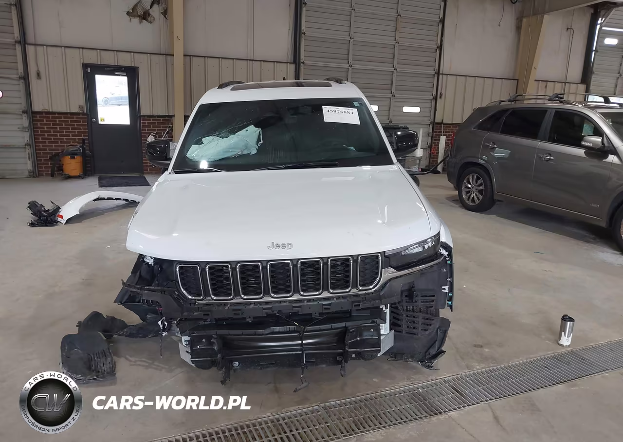 2025 Jeep Grand Cherokee L Laredo X 4X2 VIN:1C4RJJAGXS8792250 - 13