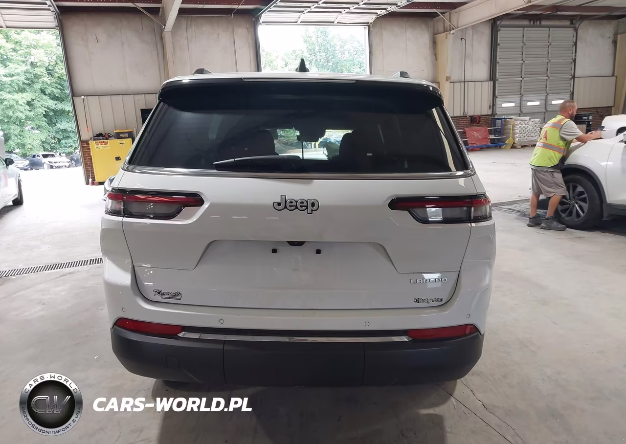 2025 Jeep Grand Cherokee L Laredo X 4X2 VIN:1C4RJJAGXS8792250 - 17