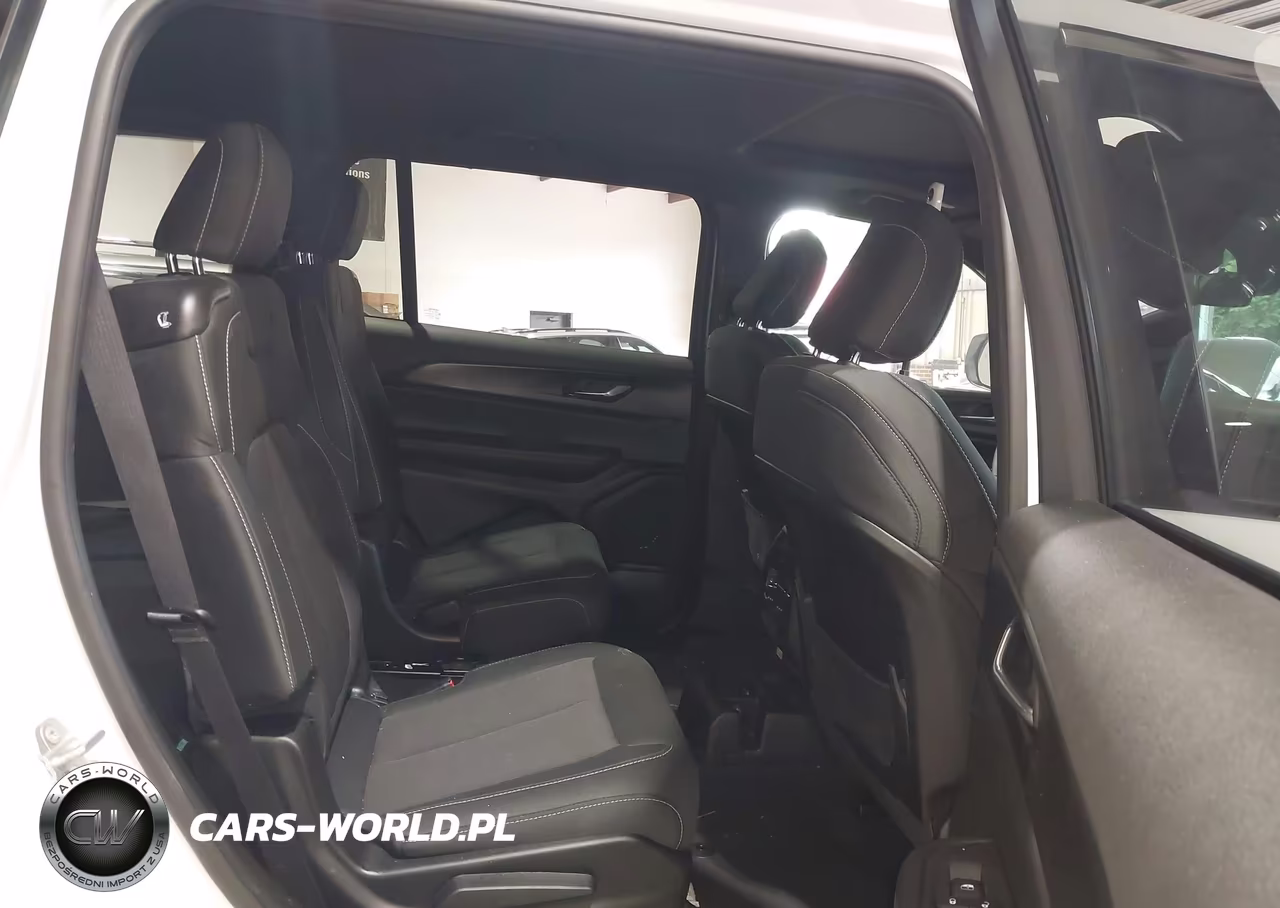 2025 Jeep Grand Cherokee L Laredo X 4X2 VIN:1C4RJJAGXS8792250 - 8