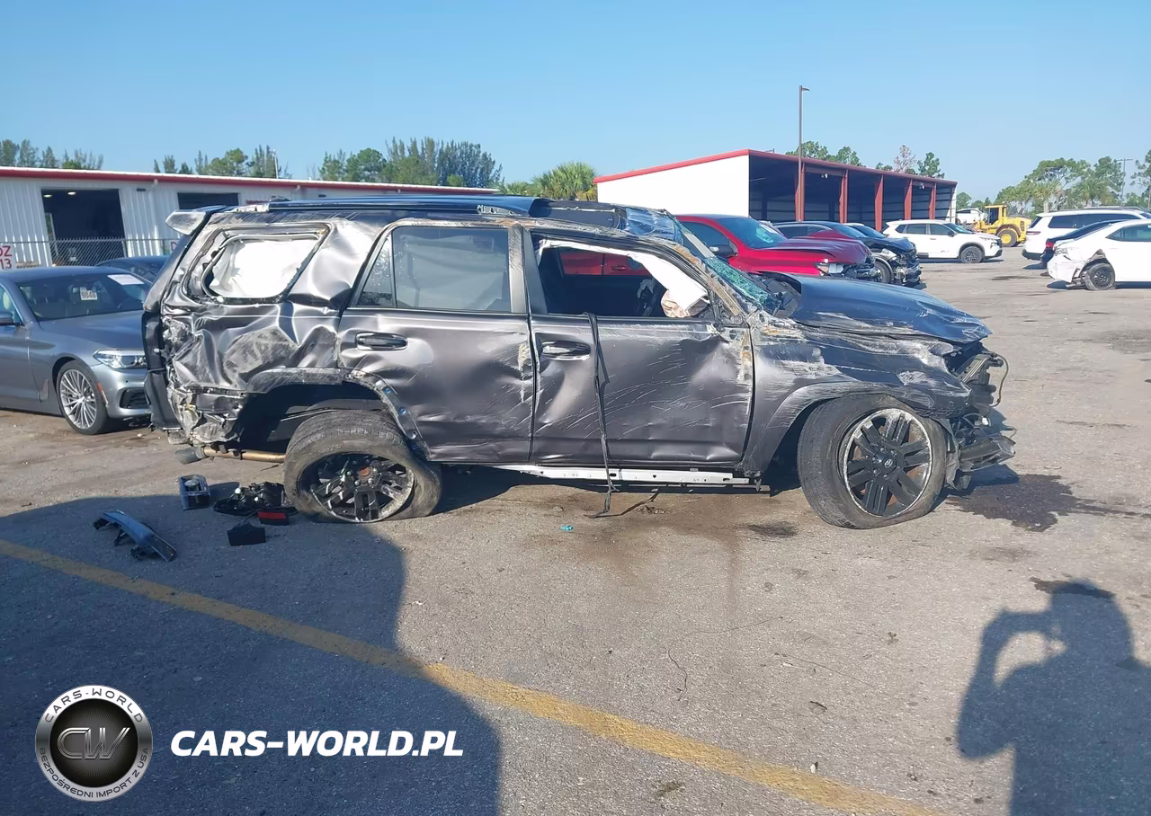 2019 Toyota 4Runner Limited Nightshade VIN:JTEBU5JR6K5704177 - 13