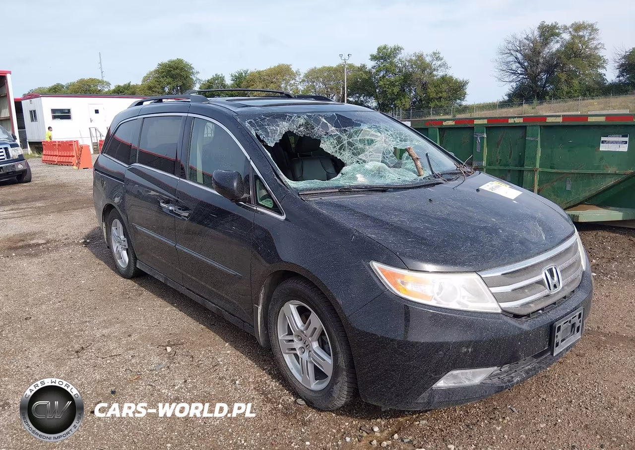 2013 Honda Odyssey Touring-Touring Elite