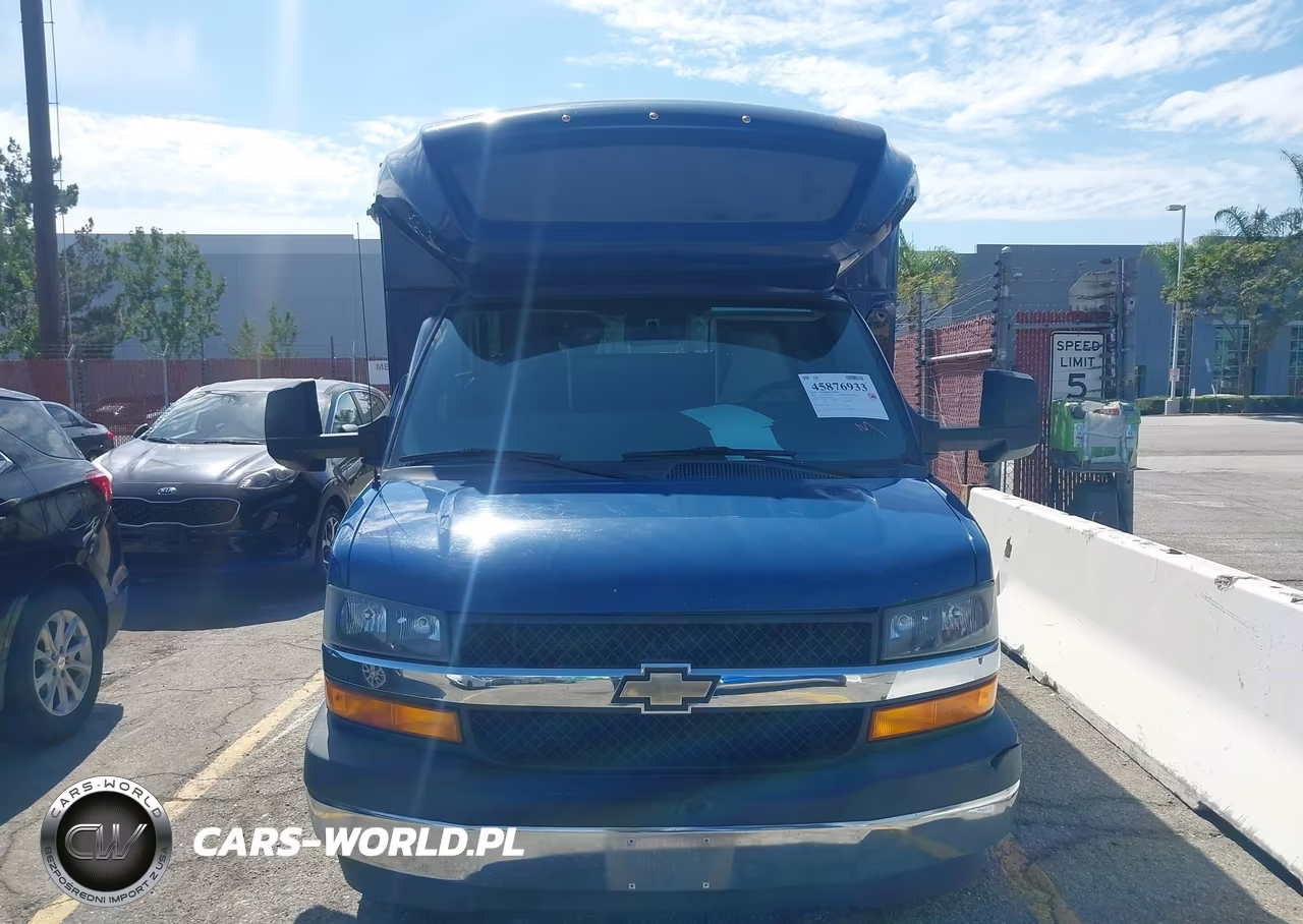 2018 Chevrolet Express Cutaway 4500 Van VIN:1HA6GUBB6JN007370 - 13