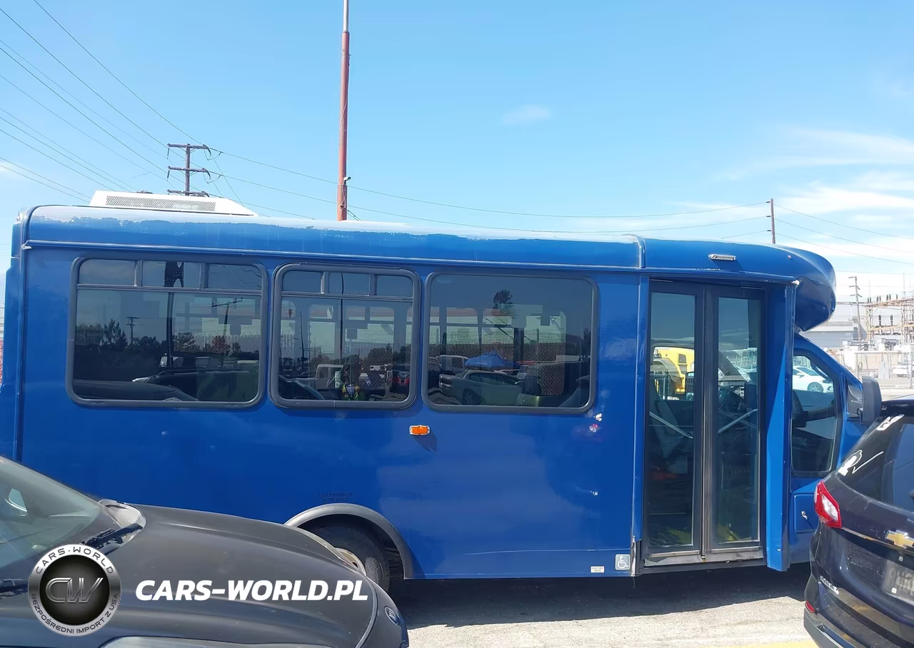 2018 Chevrolet Express Cutaway 4500 Van VIN:1HA6GUBB6JN007370 - 14