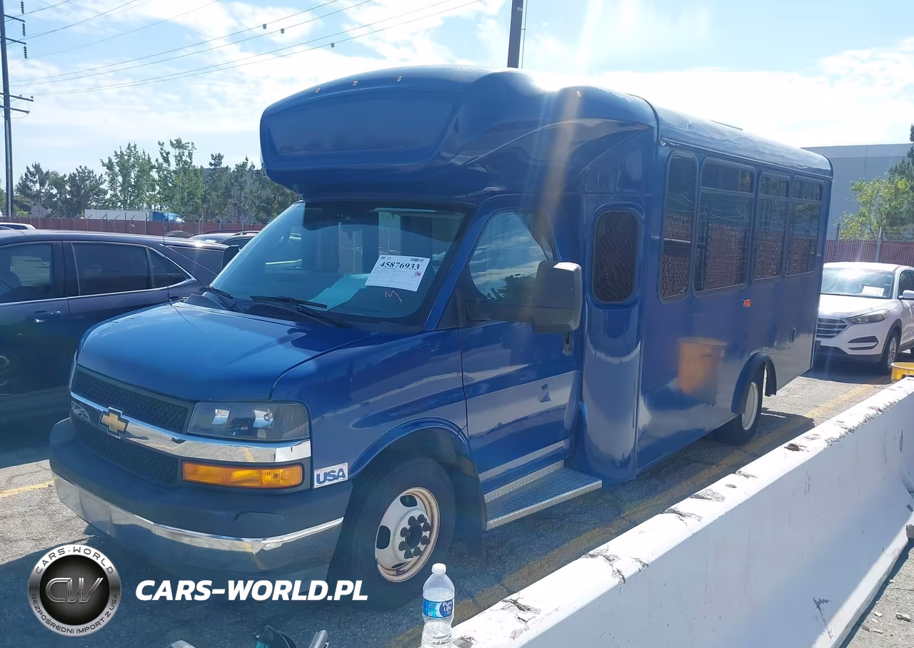 2018 Chevrolet Express Cutaway 4500 Van VIN:1HA6GUBB6JN007370 - 2