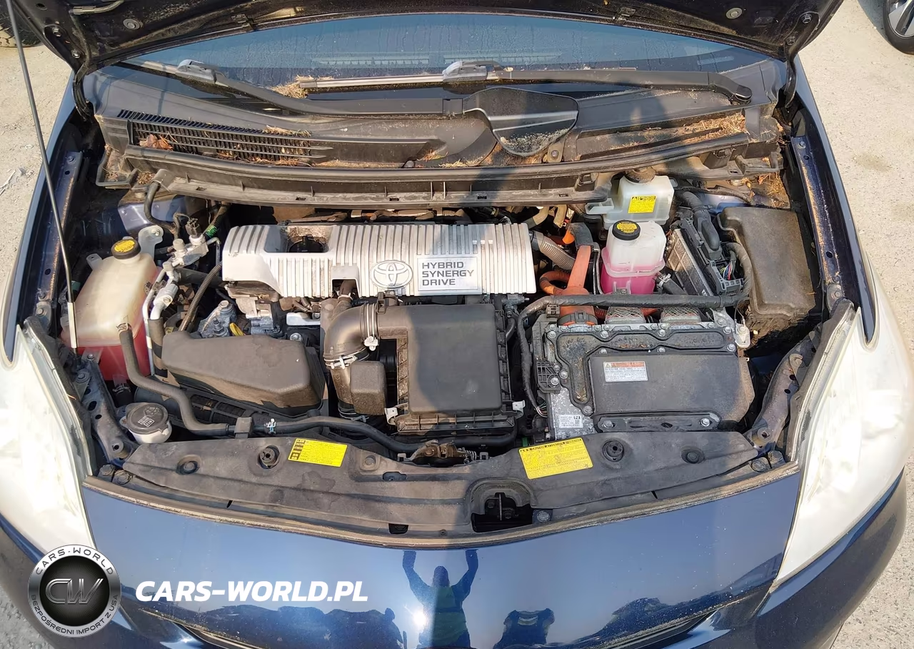 2014 Toyota Prius Two VIN:JTDKN3DU4E1764704 - 10