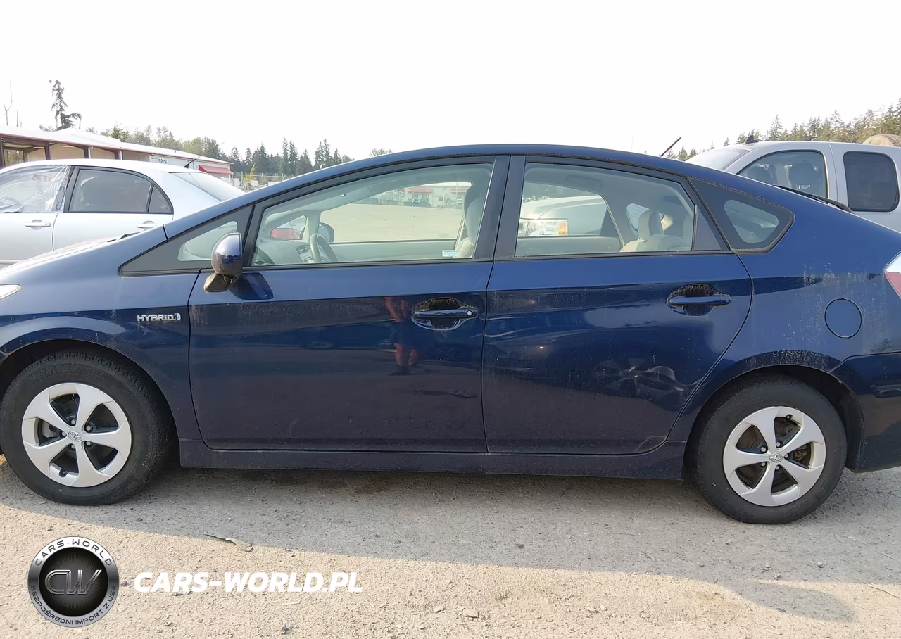 2014 Toyota Prius Two VIN:JTDKN3DU4E1764704 - 14