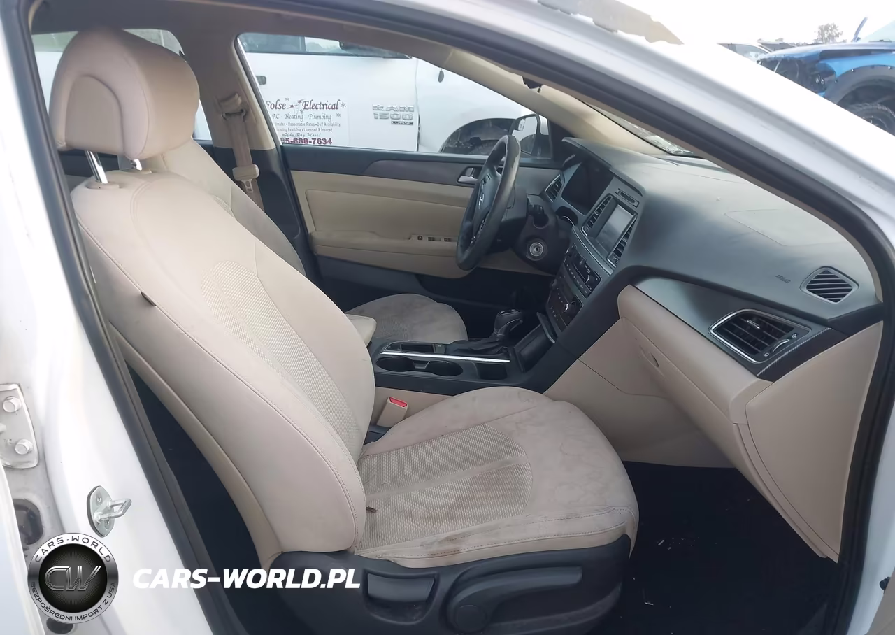 2016 Hyundai Sonata Sport VIN:5NPE34AF3GH269551 - 5