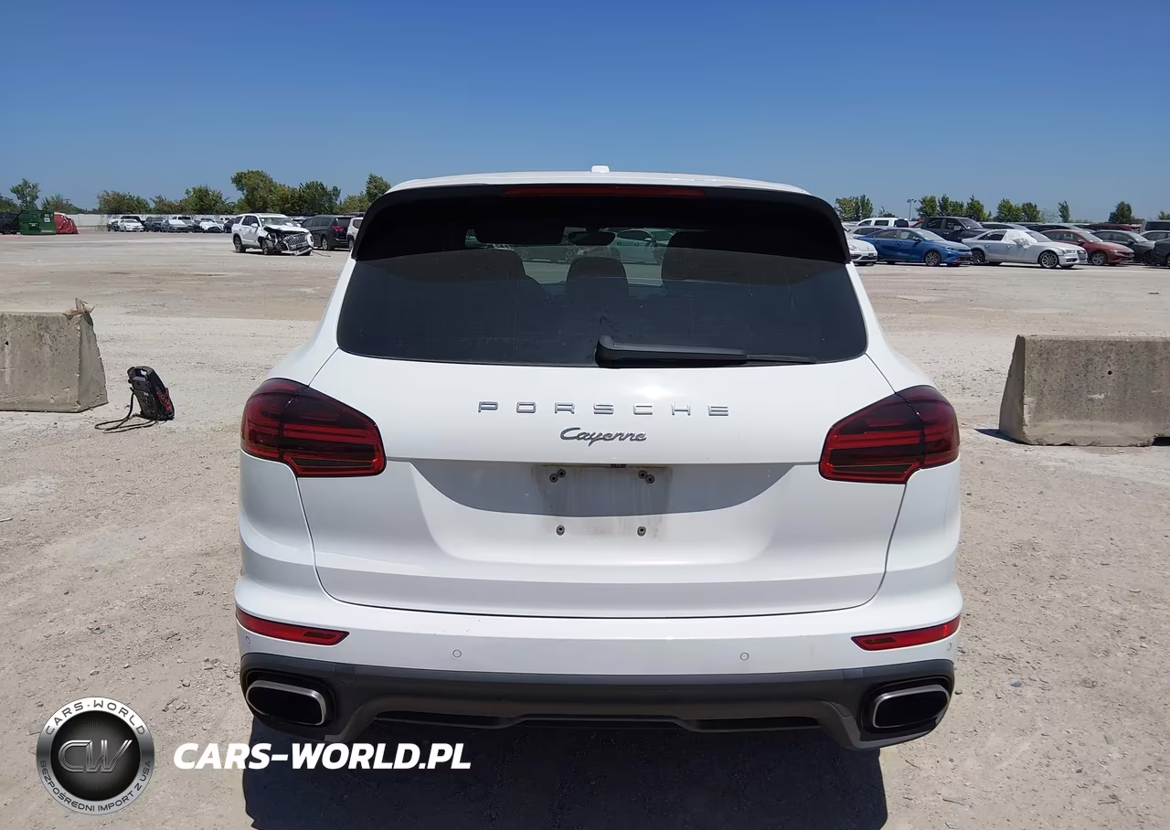 2017 Porsche Cayenne Platinum Edition VIN:WP1AA2A23HKA90627 - 16
