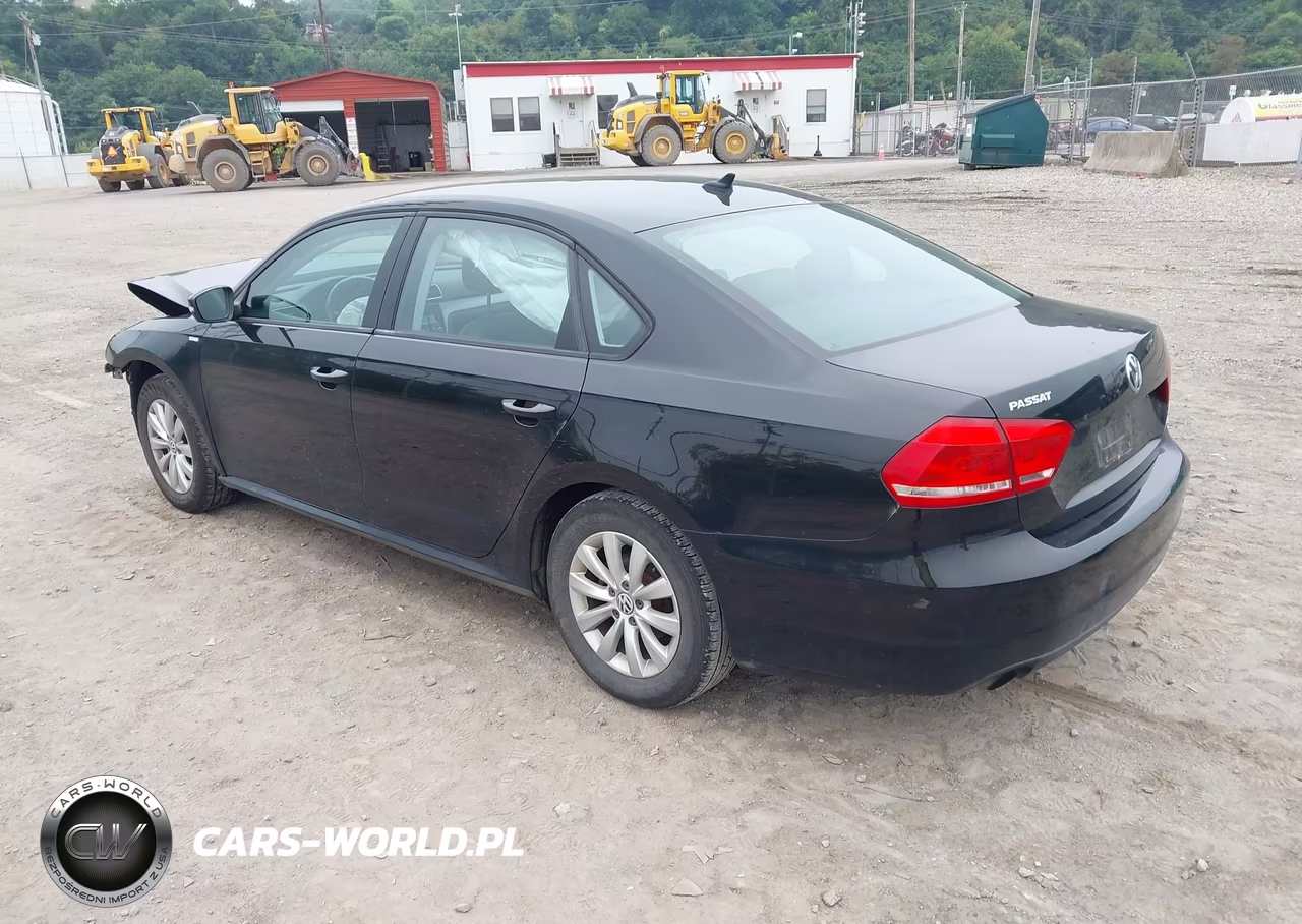 2015 Volkswagen Passat 1.8T Wolfsburg Edition VIN:1VWAT7A37FC049875 - 3
