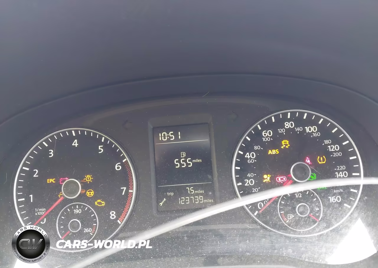 2015 Volkswagen Passat 1.8T Wolfsburg Edition VIN:1VWAT7A37FC049875 - 7