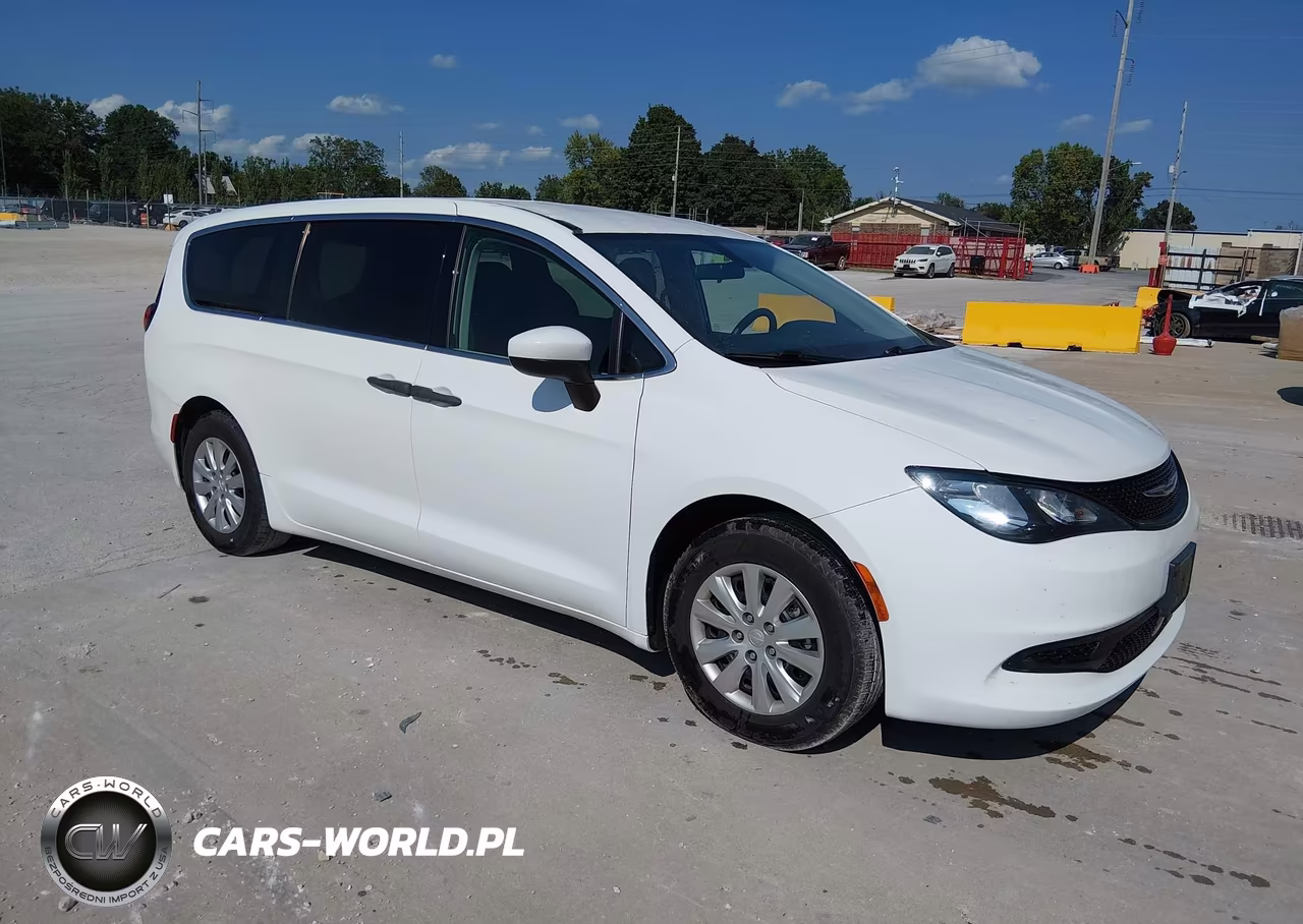 2021 Chrysler Voyager L VIN:2C4RC1AGXMR568414 - 1