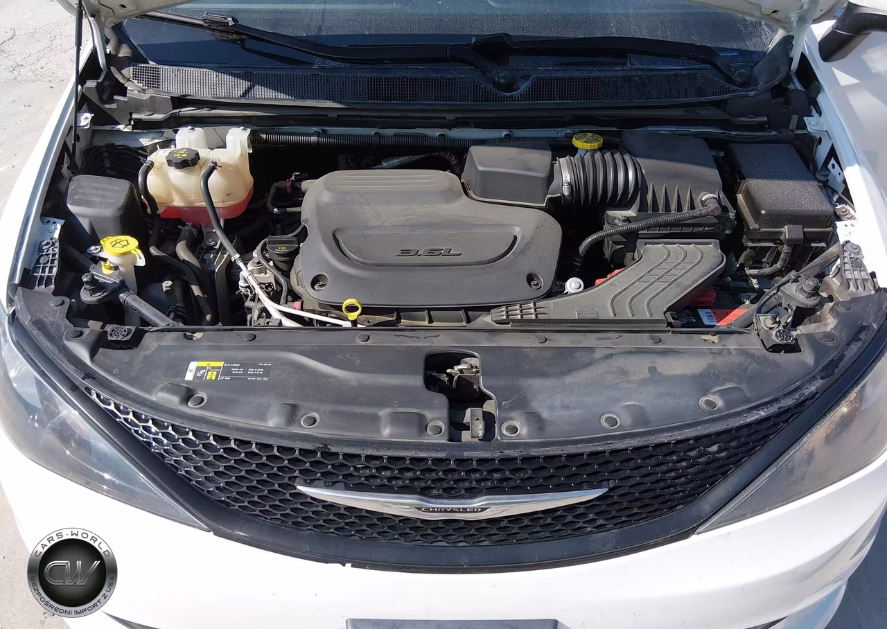 2021 Chrysler Voyager L VIN:2C4RC1AGXMR568414 - 10