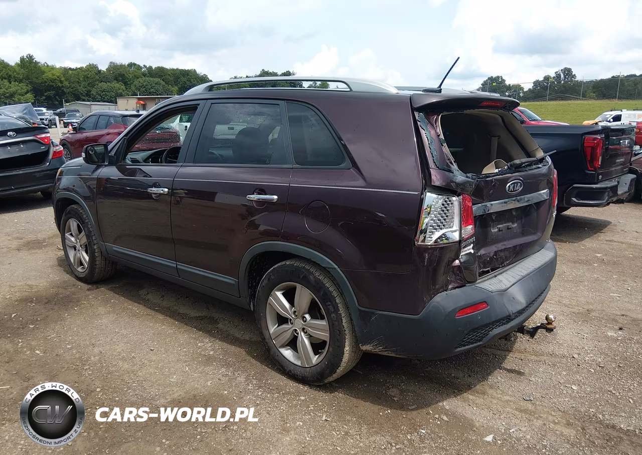 2013 Kia Sorento Ex V6 VIN:5XYKU4A21DG375612 - 3