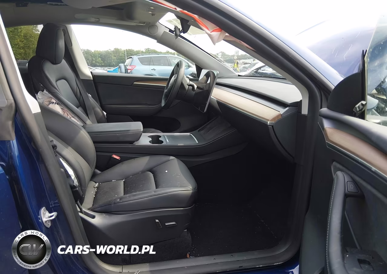 2024 Tesla Model Y Performance Dual Motor All-Wheel Drive VIN:7SAYGDEF5RF047349 - 5
