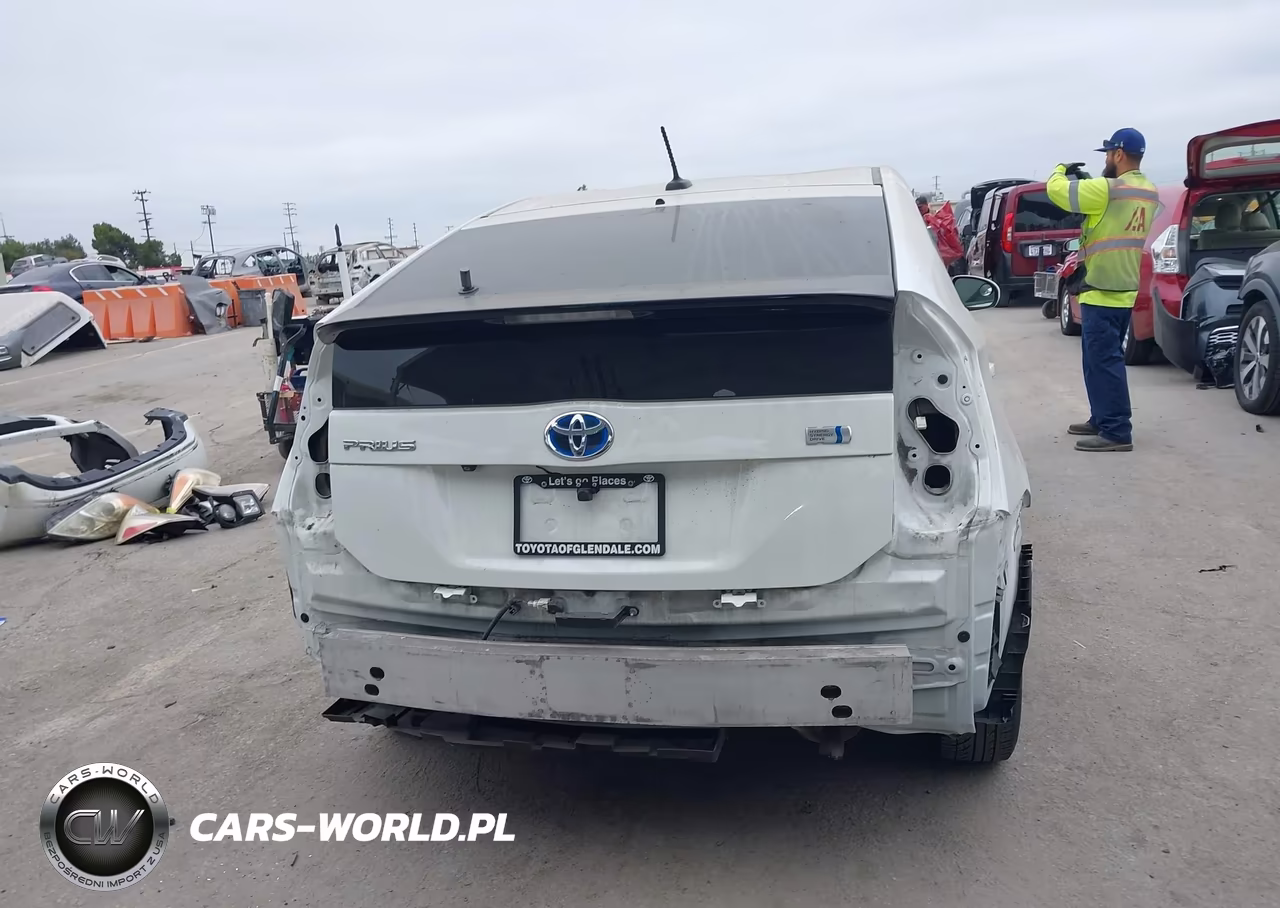 2012 Toyota Prius Three VIN:JTDKN3DU3C5501884 - 17