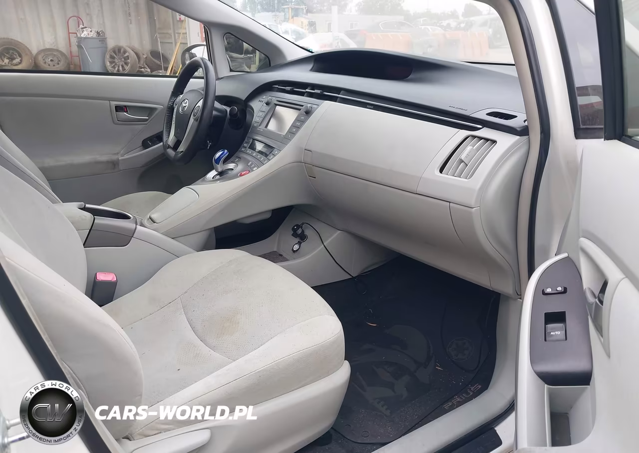 2012 Toyota Prius Three VIN:JTDKN3DU3C5501884 - 5