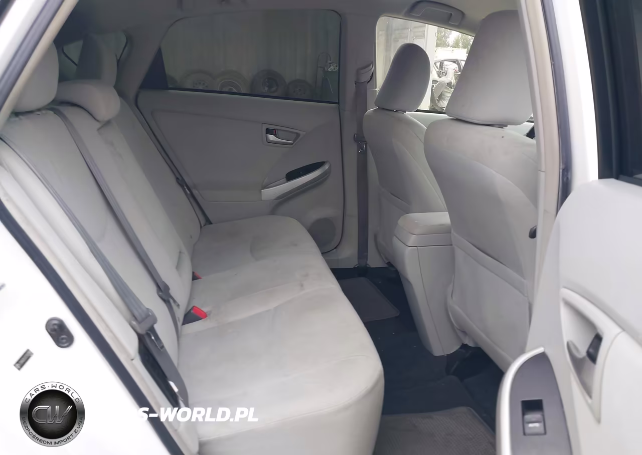 2012 Toyota Prius Three VIN:JTDKN3DU3C5501884 - 8