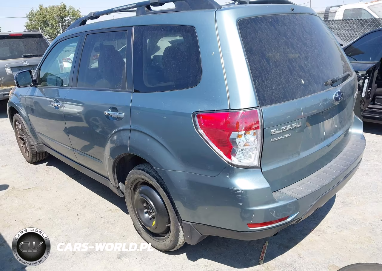 2012 Subaru Forester 2.5X Premium VIN:JF2SHBDC5CH425027 - 3