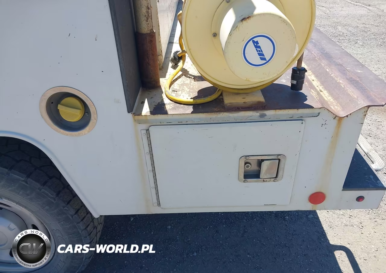 2011 Ford F-350 Chassis Xl VIN:1FDRF3F63BEA31943 - 15