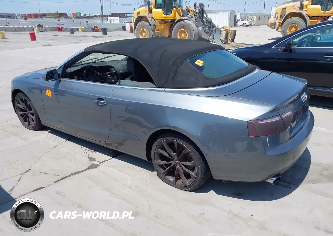 2013 Audi A5 2.0T Premium VIN:WAUCFAFH9DN018128 - 3