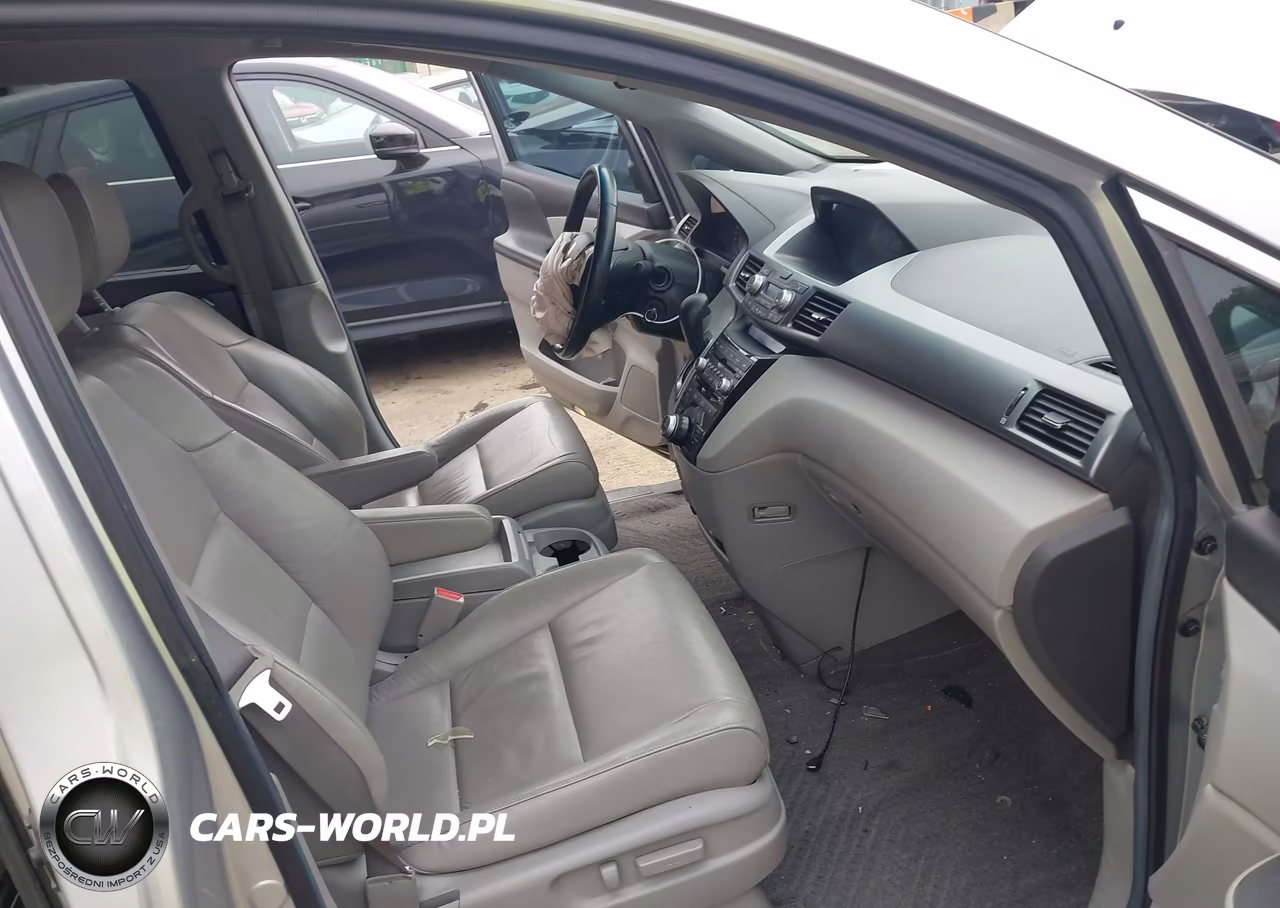 2012 Honda Odyssey Touring-Touring Elite VIN:5FNRL5H9XCB109912 - 5
