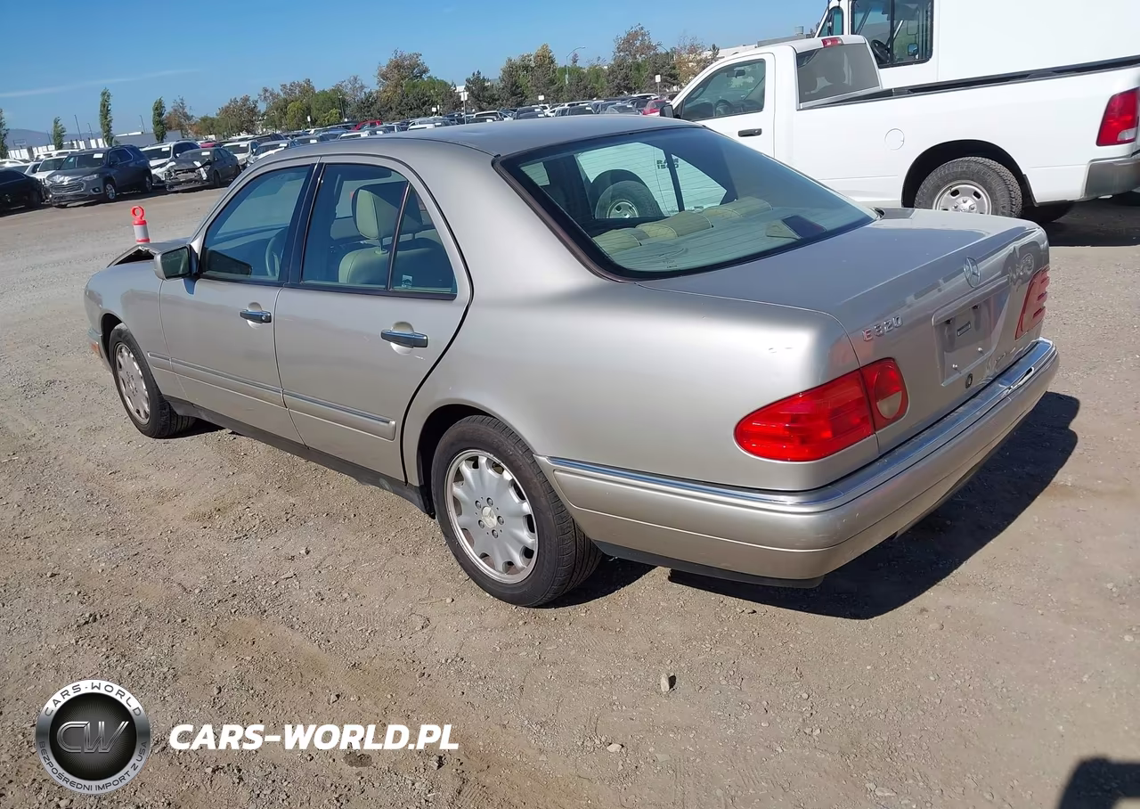 1998 Mercedes-Benz E 320 VIN:WDBJF65F2WA603780 - 3