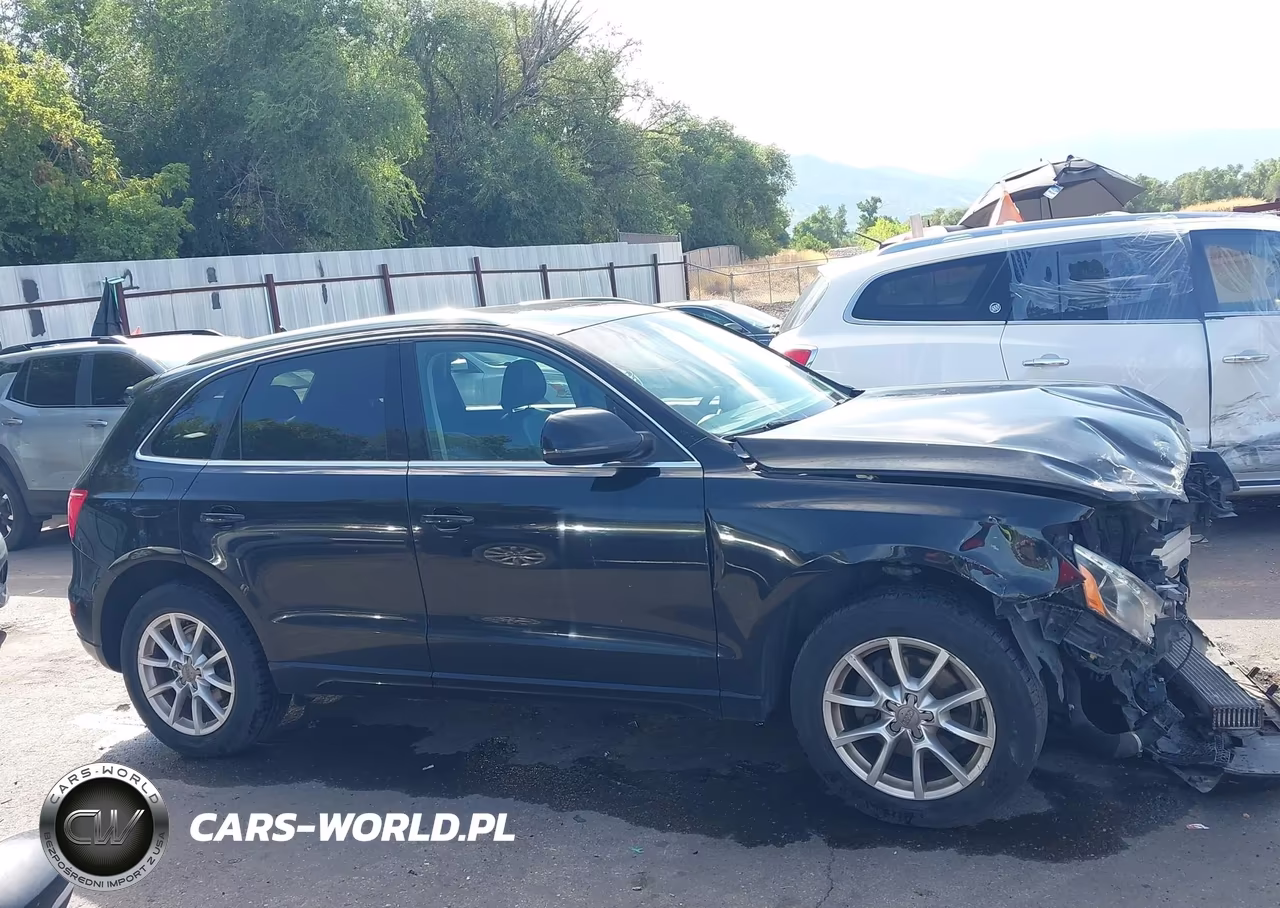 2011 Audi Q5 2.0T Premium VIN:WA1LFAFP4BA093652 - 14