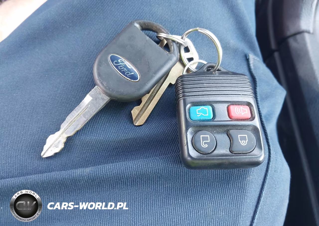 2003 Ford Thunderbird VIN:1FAHP60A33Y110319 - 11