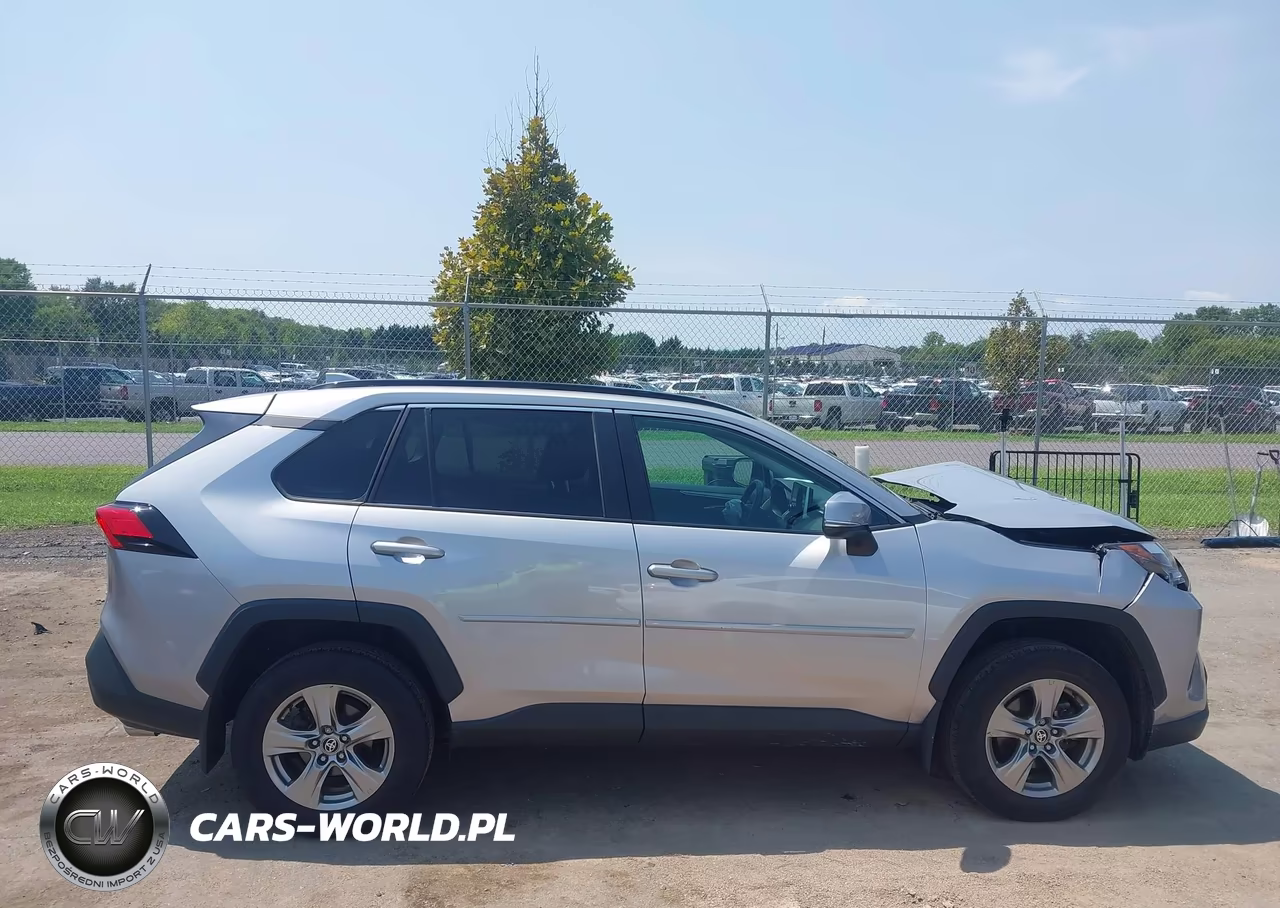 2023 Toyota Rav4 Xle VIN:2T3P1RFV6PC385817 - 13