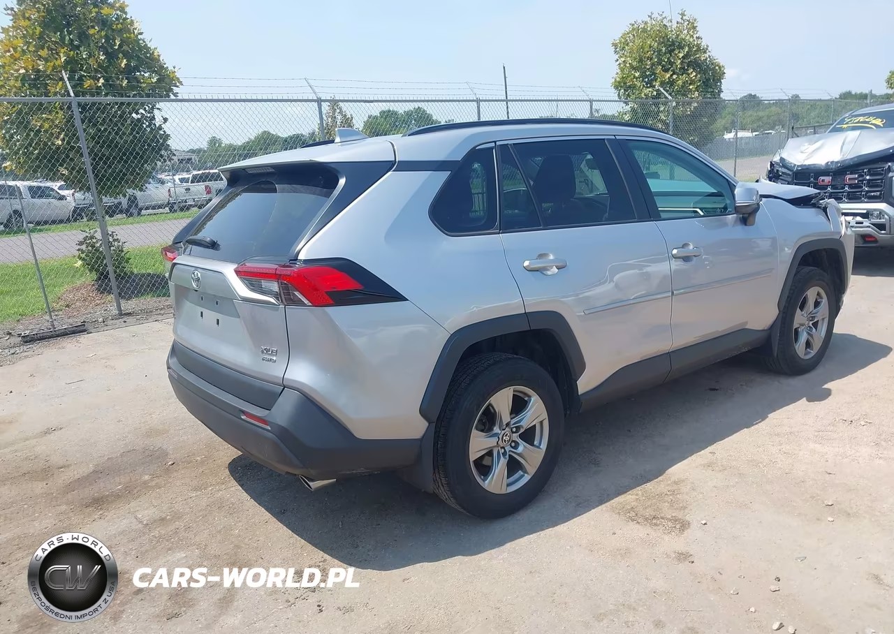 2023 Toyota Rav4 Xle VIN:2T3P1RFV6PC385817 - 4
