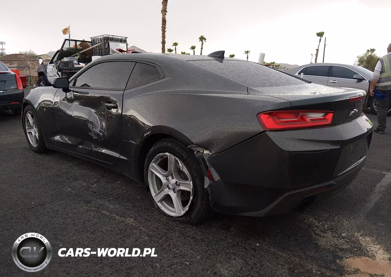 2018 Chevrolet Camaro 1Lt VIN:1G1FB1RX2J0165293 - 3