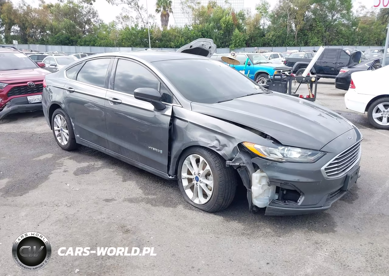 2019 Ford Fusion Hybrid Se – zdjęcie 1 z 16