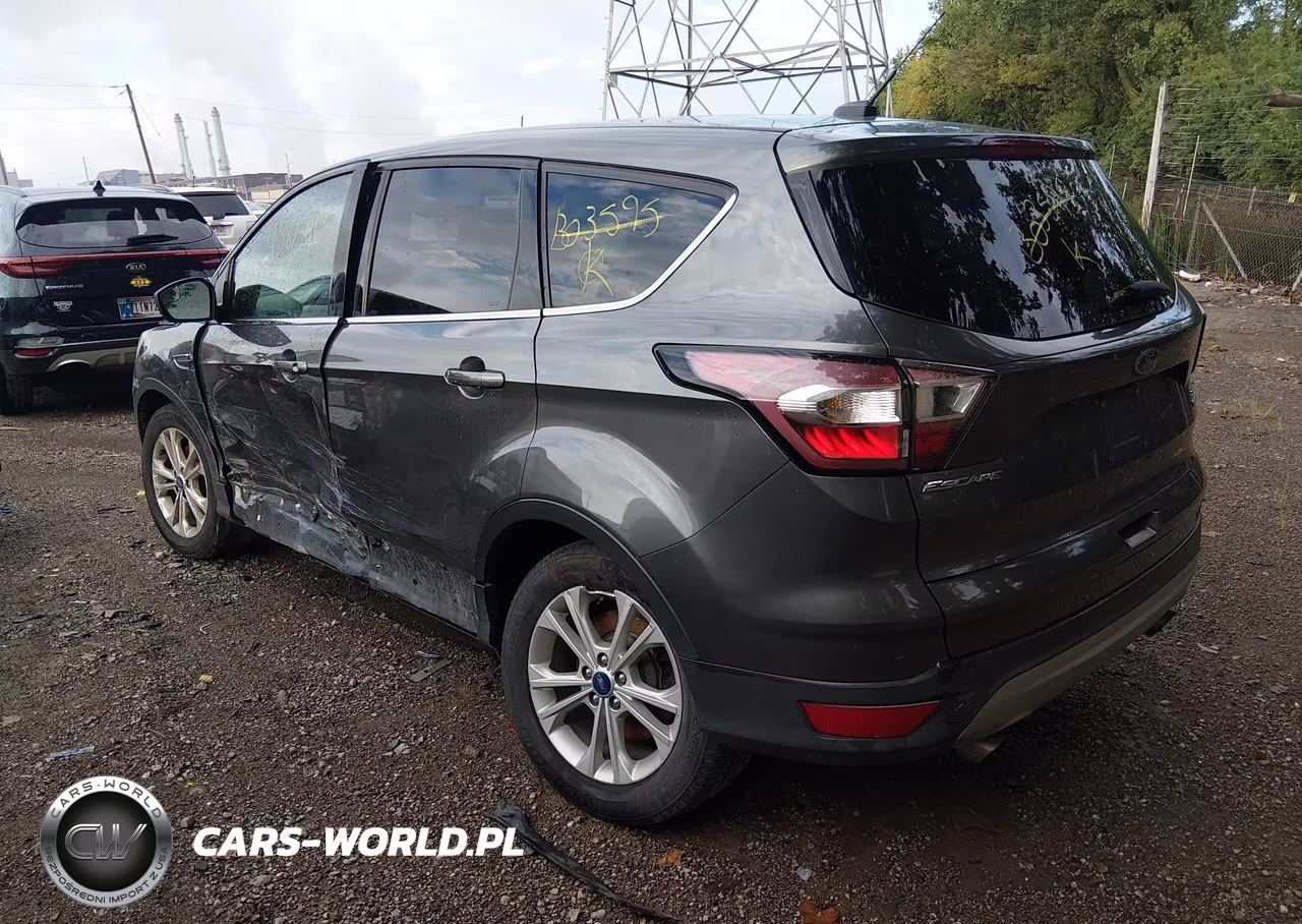 2017 Ford Escape Se VIN:1FMCU9GD2HUB03595 - 3