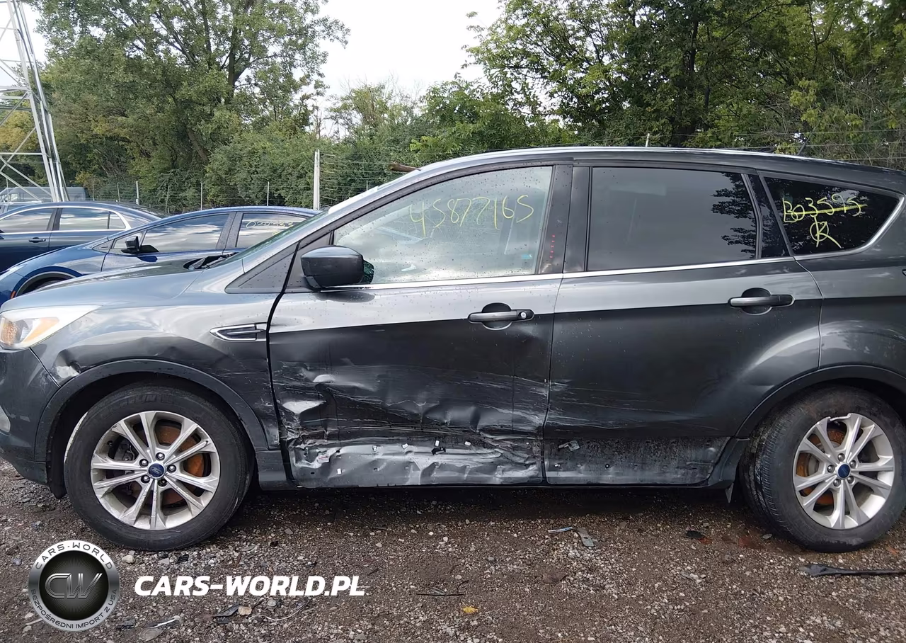 2017 Ford Escape Se VIN:1FMCU9GD2HUB03595 - 6