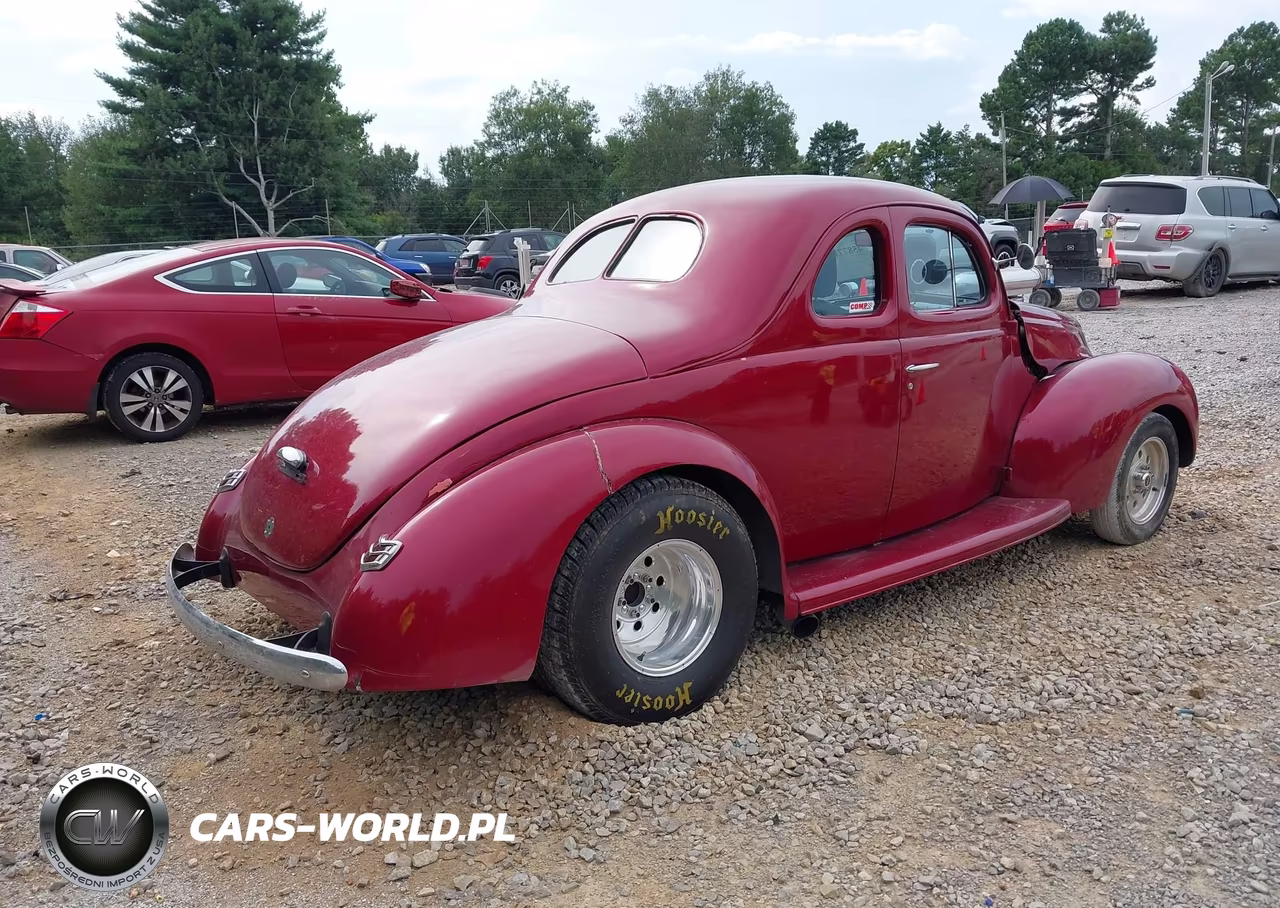 1940 Ford Deluxe VIN:M5513482 - 4