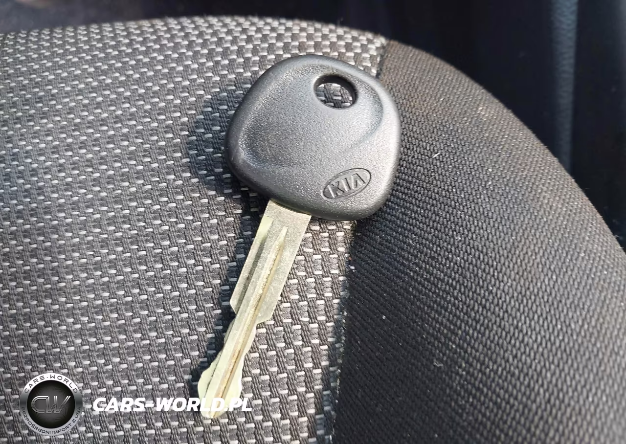 2017 Kia Forte Lx VIN:3KPFK4A74HE125867 - 11