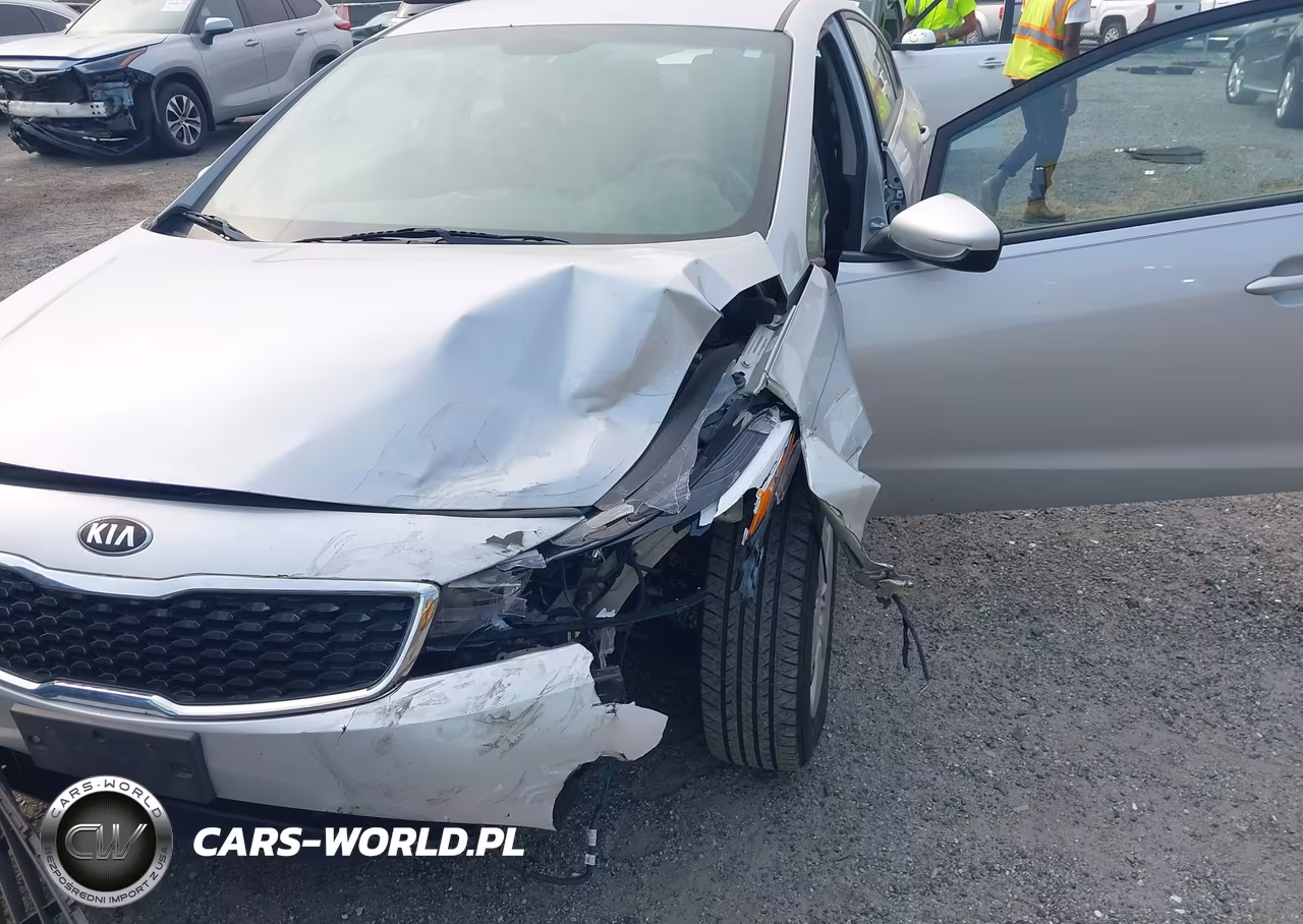 2017 Kia Forte Lx VIN:3KPFK4A74HE125867 - 6